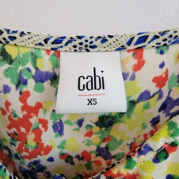 Cabi Floral Romper with Pockets Size XS - Picture 4 of 4